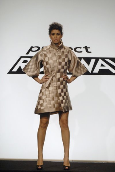 Fashion Runway Videos on Fashion   Project Runway   S Saturn Challenge    Fabulously Green